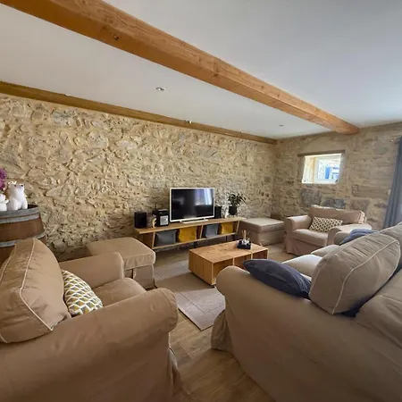Escale En Pyrénées Hébergement de vacances *